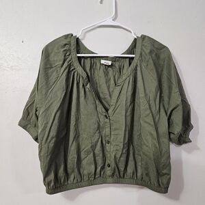 Aerie Dark Green Cropped V Neck Top!